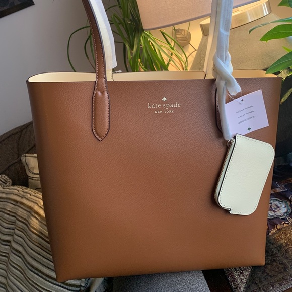 Authentic KATE SPADE Pebbled leather REVERSIBLE Open tote with zip coin - Picture 6 of 16